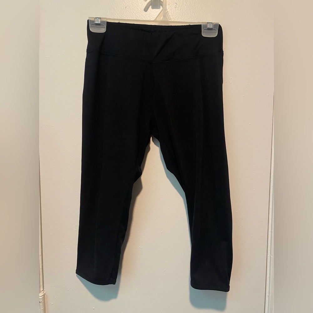 Black Capri Leggings